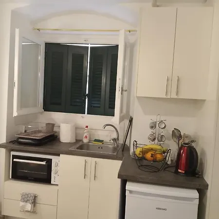 Dora's 1 Corfu (city)