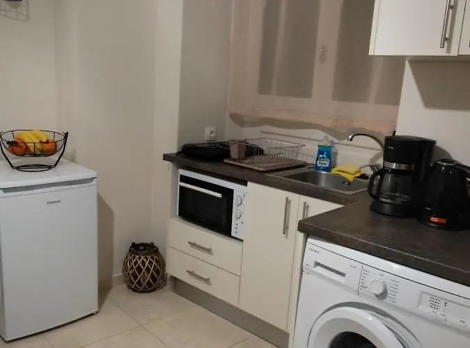 Dora's 1 Apartamento *