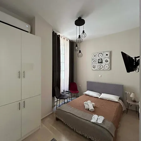 Dora's 1 Corfu (city)